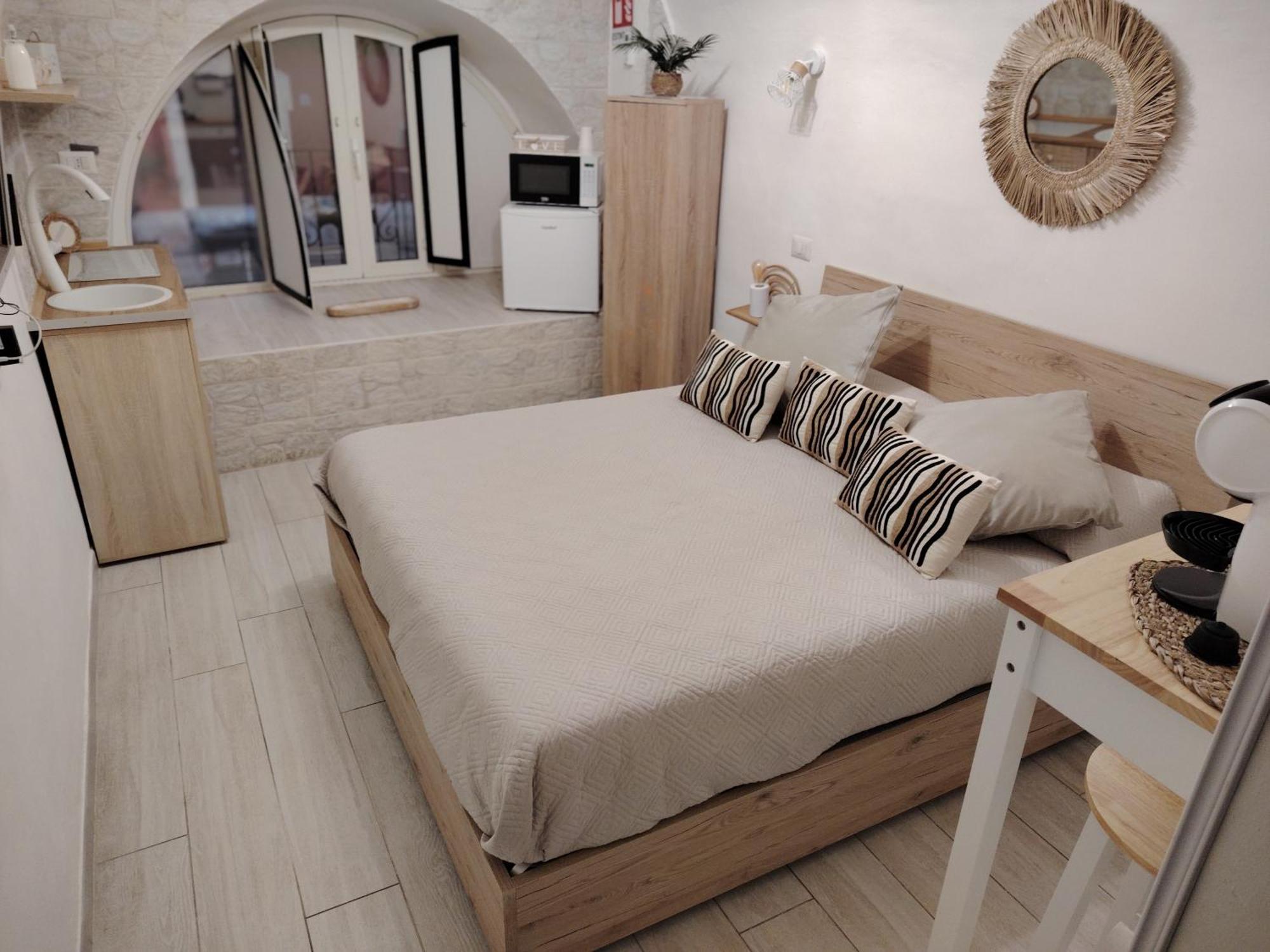 La Petite Maison Bari Luaran gambar