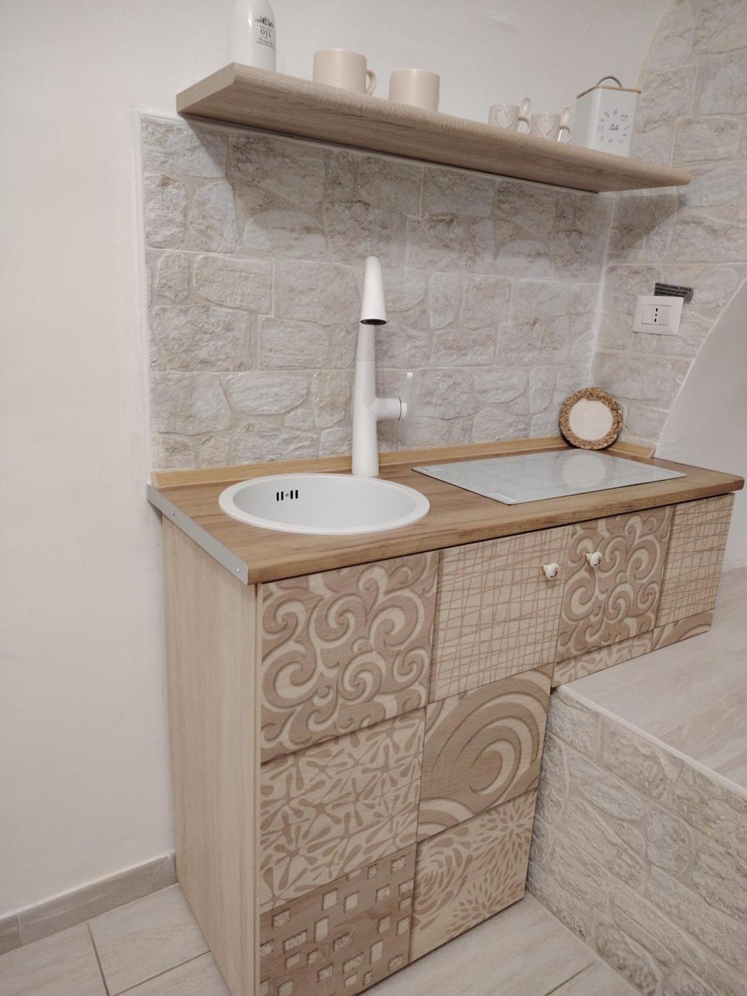 La Petite Maison Bari Luaran gambar